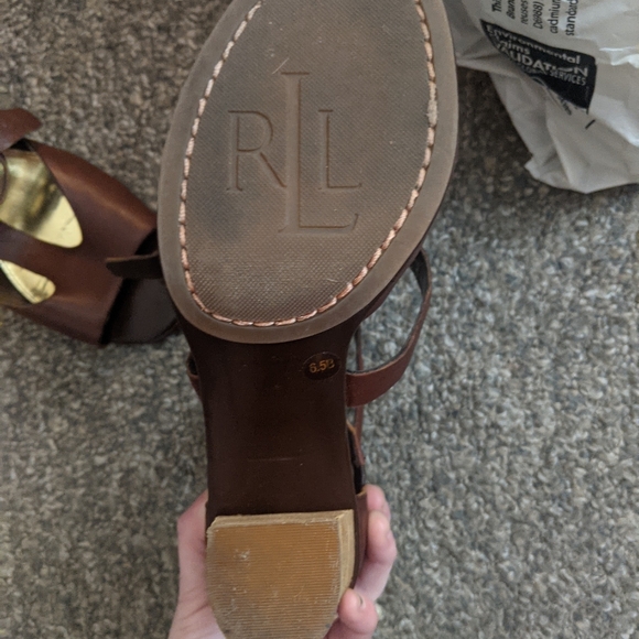 Ralph Lauren heels - Picture 6 of 7